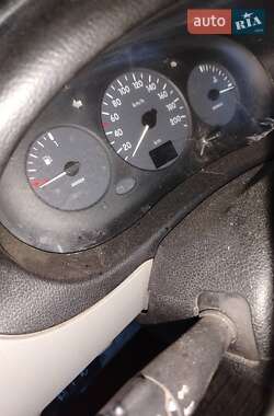 Минивэн Renault Kangoo 2001 в 