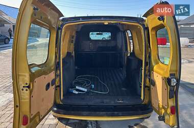 Грузовой фургон Renault Kangoo 2015 в 