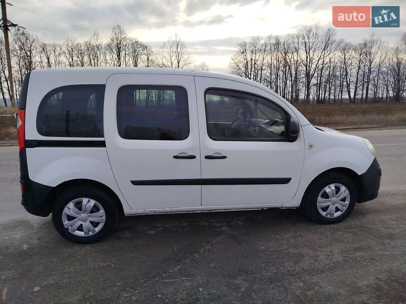 Минивэн Renault Kangoo 2012 в 