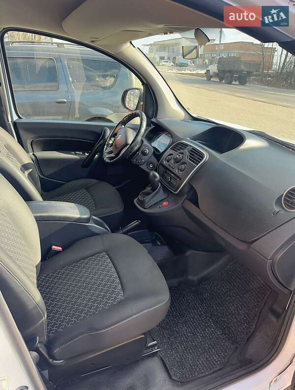 Минивэн Renault Kangoo 2016 в Снятине фото 5 Минивэн Renault Kangoo 2016 в Снятине