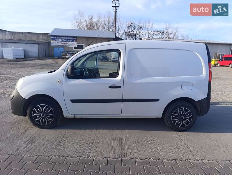 Грузопассажирский фургон Renault Kangoo 2011 в Черновцах
