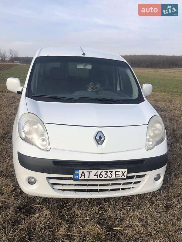 Минивэн Renault Kangoo 2011 в 