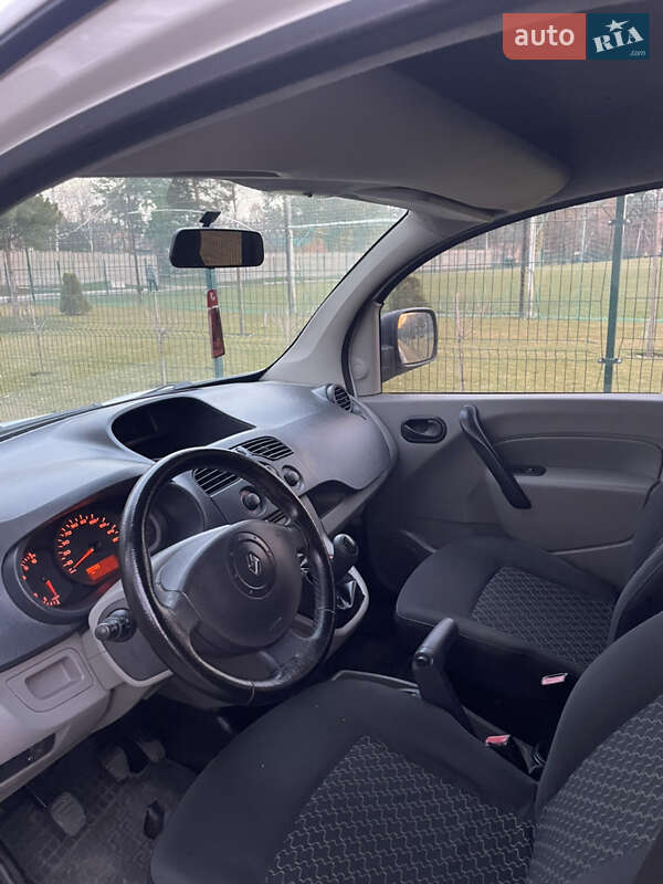 Минивэн Renault Kangoo 2009 в Александрие фото 14 Минивэн Renault Kangoo 2009 в Александрие