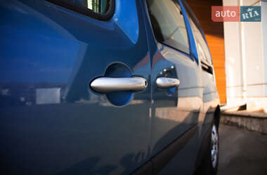 Минивэн Renault Kangoo 2013 в 