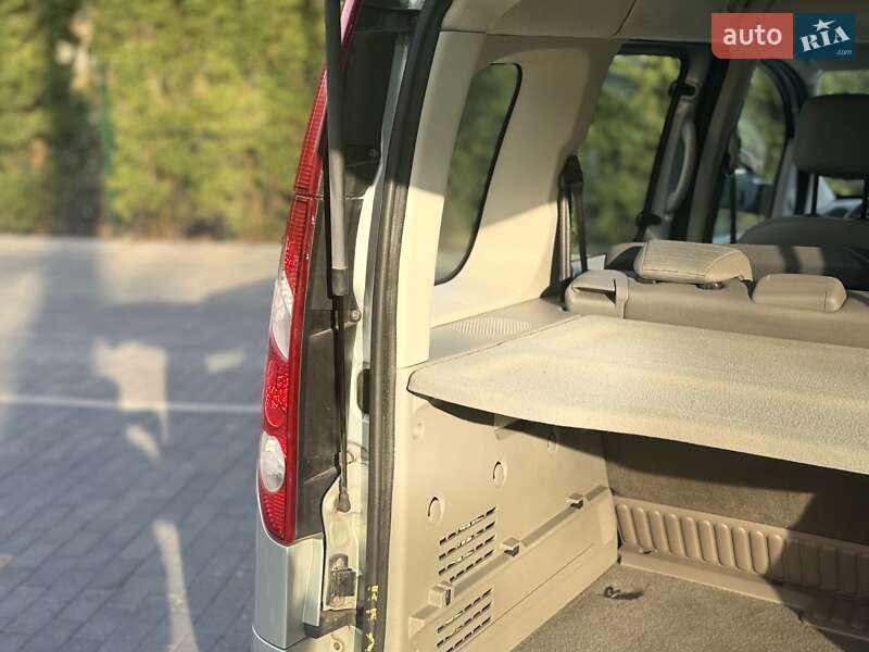 Минивэн Renault Kangoo 2009 в Шепетовке