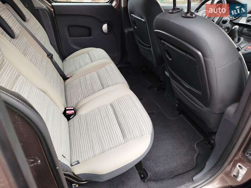 Мінівен Renault Kangoo 2011 в Рівному