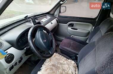 Минивэн Renault Kangoo 2004 в 