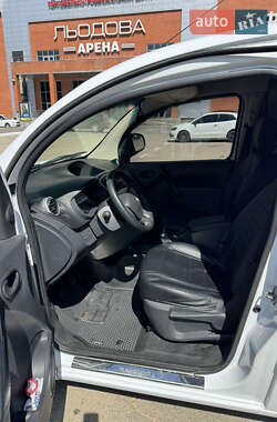 Грузовой фургон Renault Kangoo 2015 в 