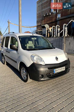 Минивэн Renault Kangoo 2011 в 