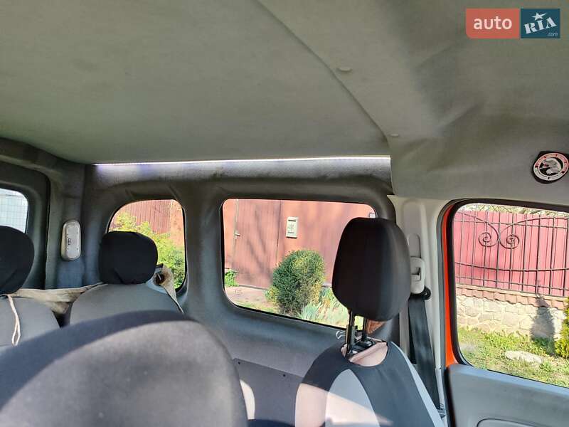 Мінівен Renault Kangoo 2009 в Лубнах