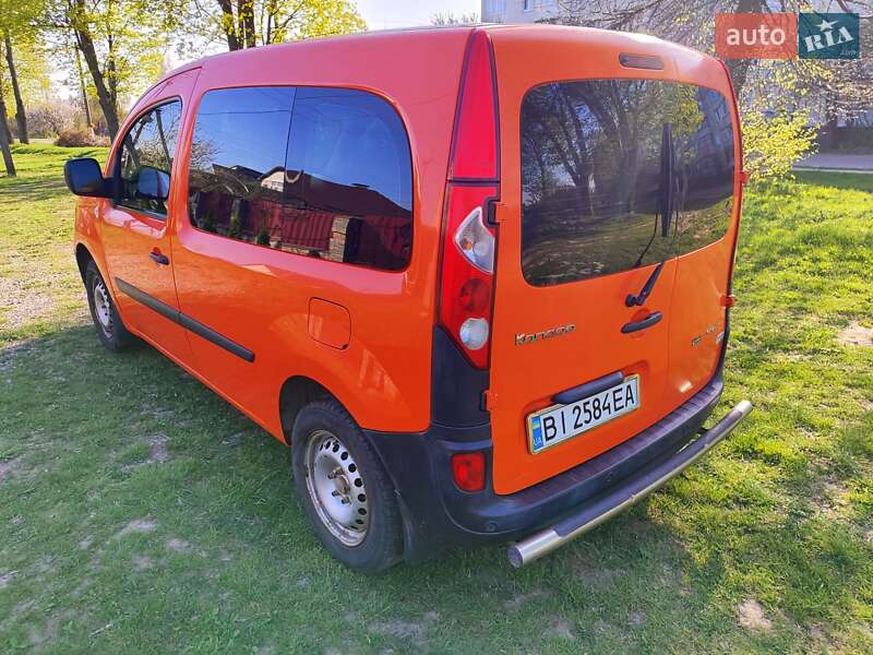 Мінівен Renault Kangoo 2009 в Лубнах