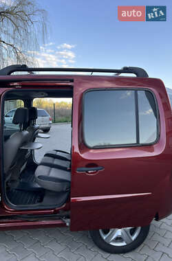 Мінівен Renault Kangoo 2010 в 