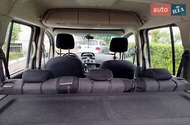 Минивэн Renault Kangoo 2011 в 
