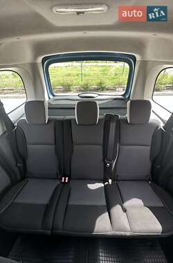 Минивэн Renault Kangoo 2013 в 
