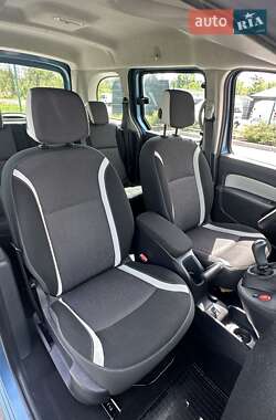 Минивэн Renault Kangoo 2013 в 