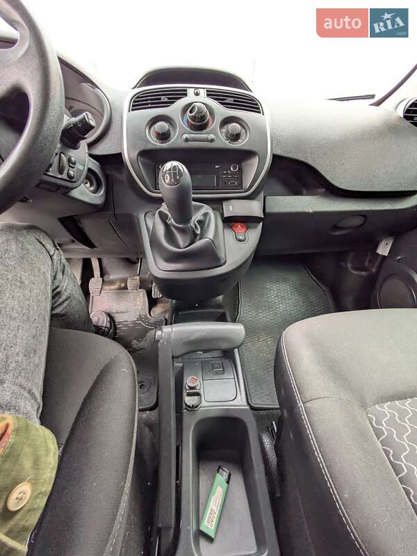 Минивэн Renault Kangoo 2015 в Львове