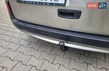 Минивэн Renault Kangoo 2011 в 
