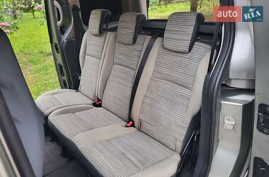 Минивэн Renault Kangoo 2011 в 