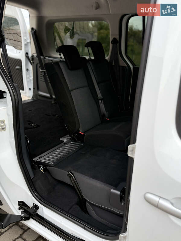 Мінівен Renault Kangoo 2015 в Києві