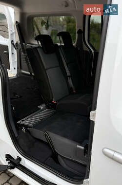 Минивэн Renault Kangoo 2015 в 