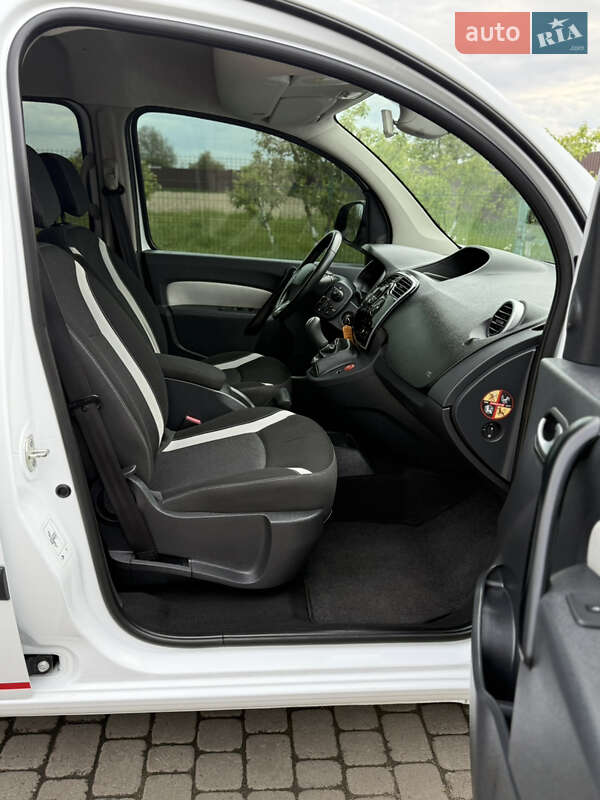 Мінівен Renault Kangoo 2015 в Києві