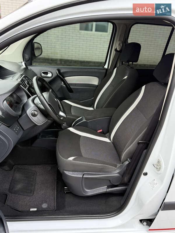 Мінівен Renault Kangoo 2015 в Києві