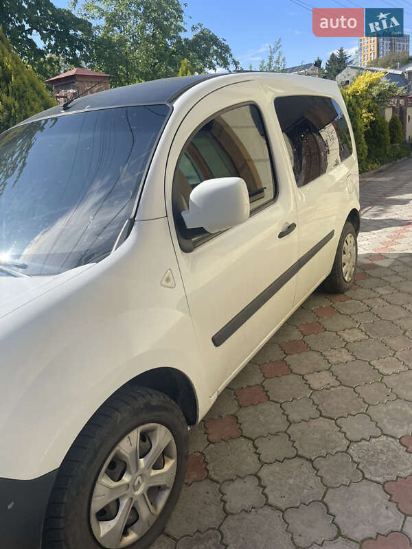 Мінівен Renault Kangoo 2010 в Львові