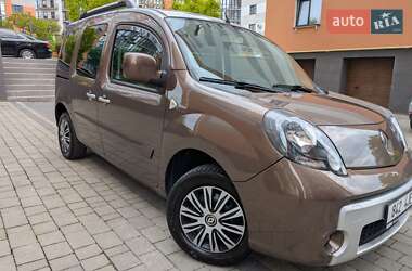 Мінівен Renault Kangoo 2012 в 