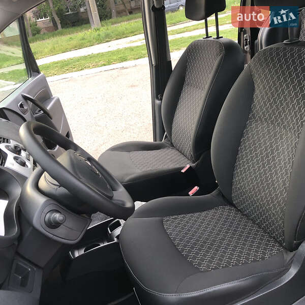Минивэн Renault Kangoo 2012 в Ровно