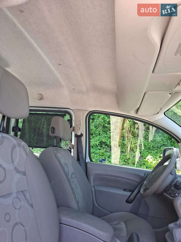 Минивэн Renault Kangoo 2008 в Луцке