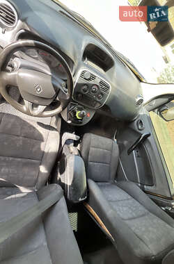 Минивэн Renault Kangoo 2015 в 