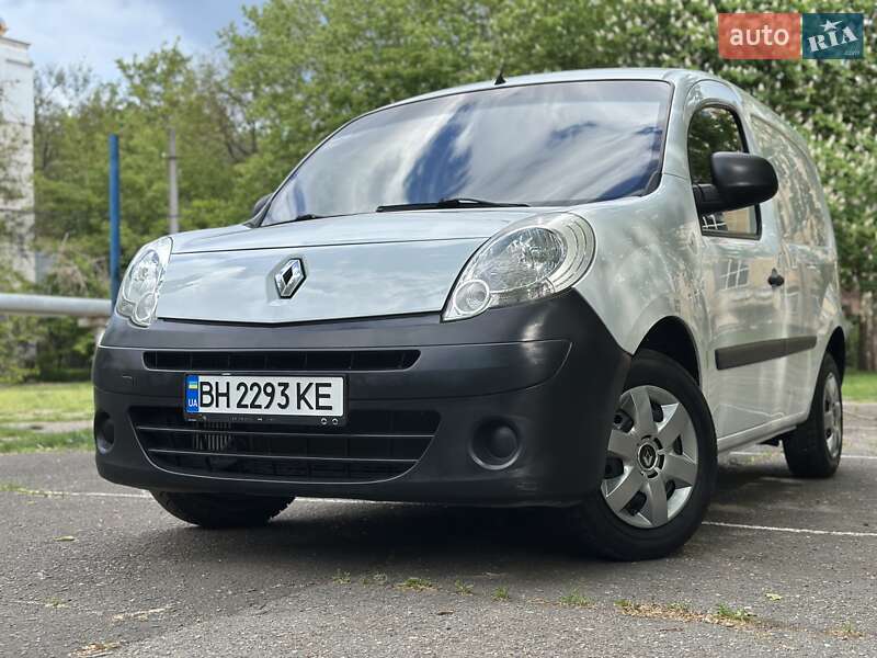 Грузовой фургон Renault Kangoo 2013 в 