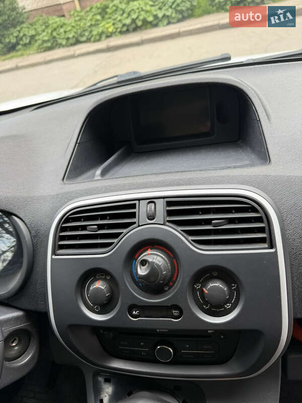 Вантажний фургон Renault Kangoo 2013 в Луцьку