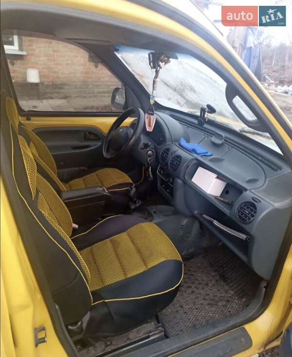 Мінівен Renault Kangoo 2000 в 