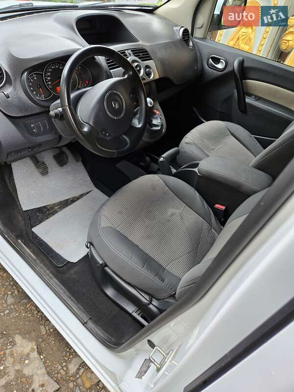 Мінівен Renault Kangoo 2012 в Кам'янець-Подільському