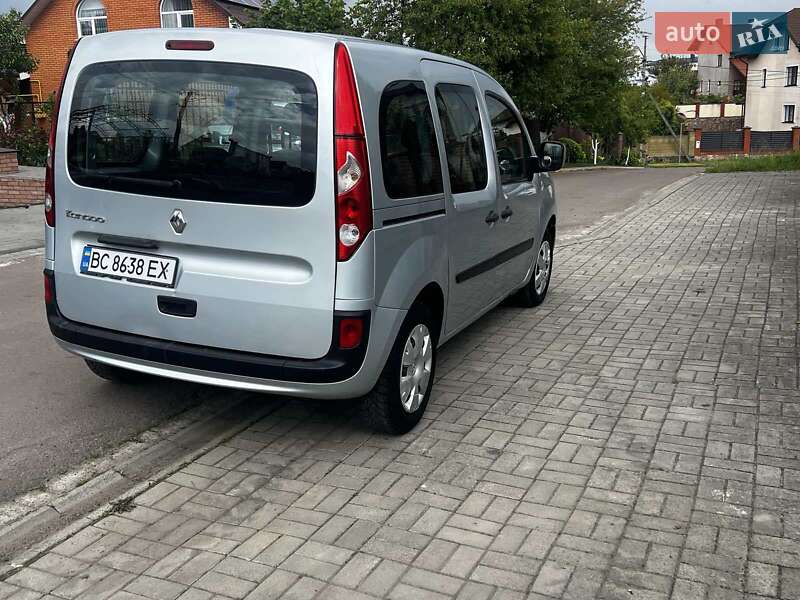 Минивэн Renault Kangoo 2011 в Луцке