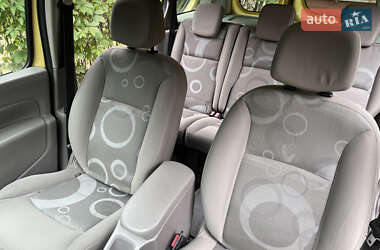 Минивэн Renault Kangoo 2009 в 