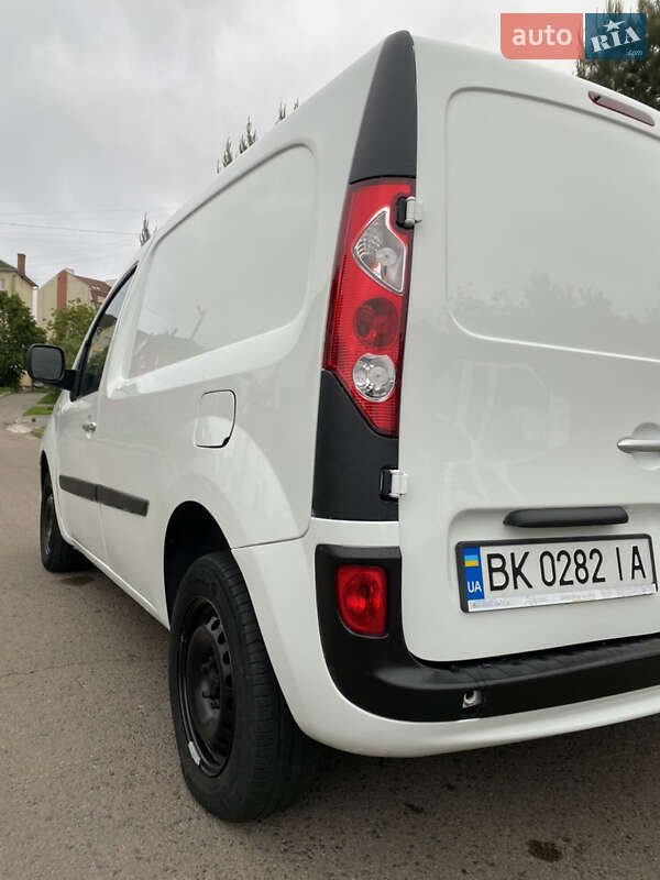 Грузовой фургон Renault Kangoo 2011 в Ровно