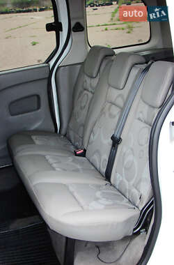 Минивэн Renault Kangoo 2009 в 