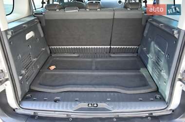 Минивэн Renault Kangoo 2015 в 