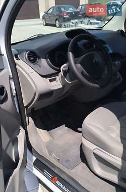 Минивэн Renault Kangoo 2010 в 