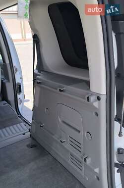 Минивэн Renault Kangoo 2010 в 