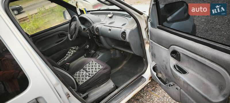 Минивэн Renault Kangoo 2000 в Киеве