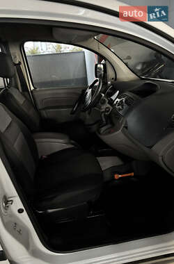 Минивэн Renault Kangoo 2009 в 