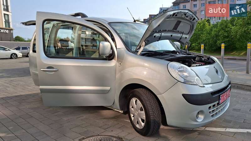 Минивэн Renault Kangoo 2012 в Луцке