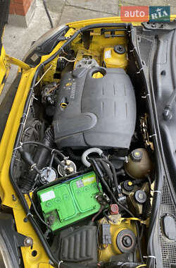 Минивэн Renault Kangoo 2004 в 