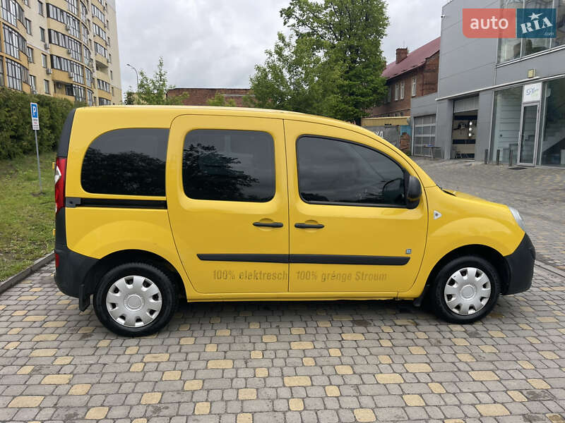 Вантажний фургон Renault Kangoo 2013 в Львові