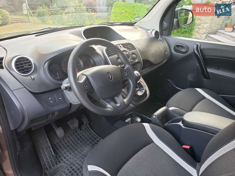 Мінівен Renault Kangoo 2014 в Луцьку