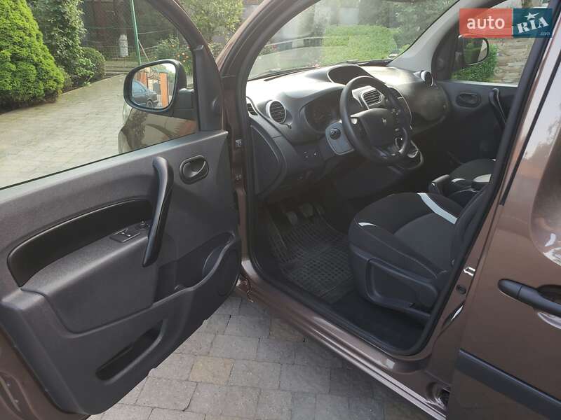 Мінівен Renault Kangoo 2014 в Луцьку