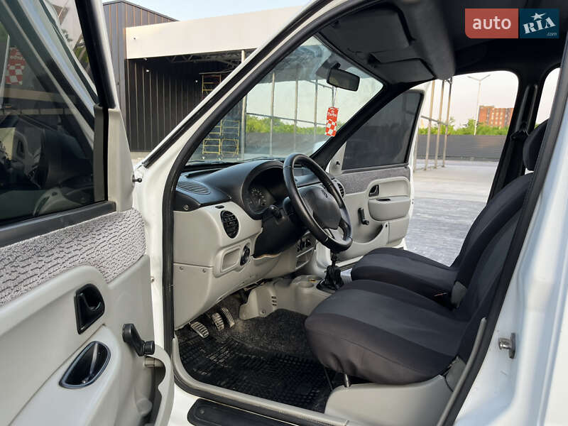 Минивэн Renault Kangoo 2003 в Каменец-Подольском фото 46 Минивэн Renault Kangoo 2003 в Каменец-Подольском